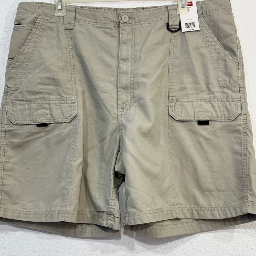 Wrangler Men’s Khaki 100% Cotton Hiker Shorts Size 44 NWT